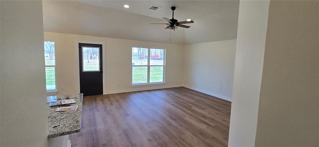 529 E Oak Tree Avenue, Perkins, OK 74059