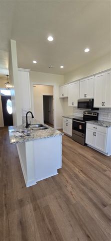 529 E Oak Tree Avenue, Perkins, OK 74059