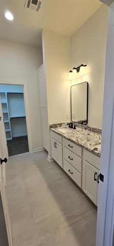 529 E Oak Tree Avenue, Perkins, OK 74059