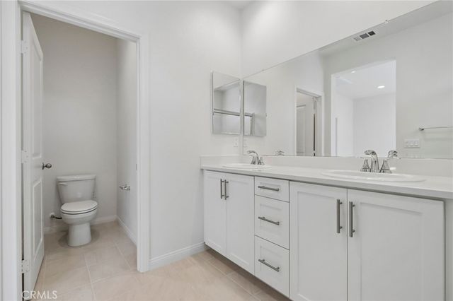 5868 Linden 6, Long Beach, CA 90805