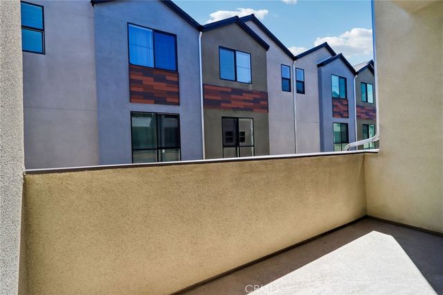 5868 Linden 6, Long Beach, CA 90805