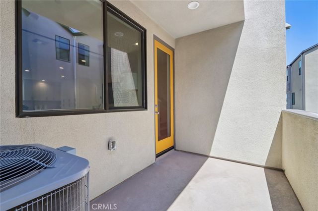 5868 Linden 6, Long Beach, CA 90805