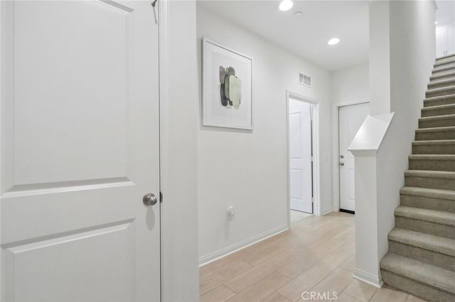 5868 Linden 6, Long Beach, CA 90805