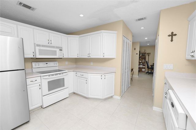 1311 GLENVIEW LANE, Lakeland, FL 33813