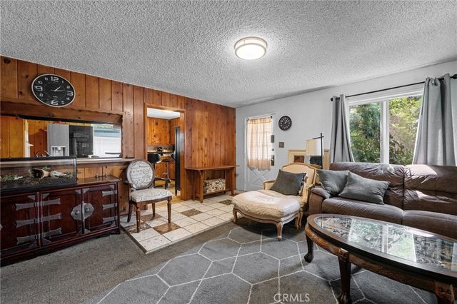 162 Cecil, Costa Mesa, CA 92627