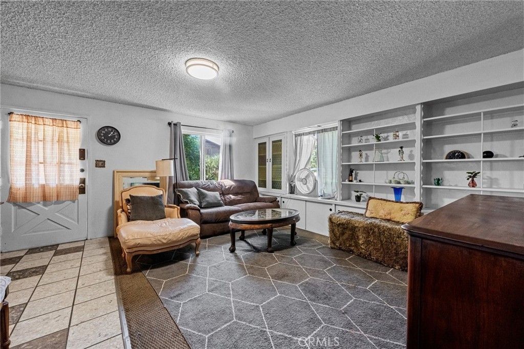 162 Cecil, Costa Mesa, CA 92627 — photo 3