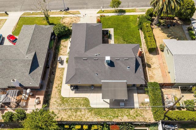 1035 W Hoffer Street, Banning, CA 92220