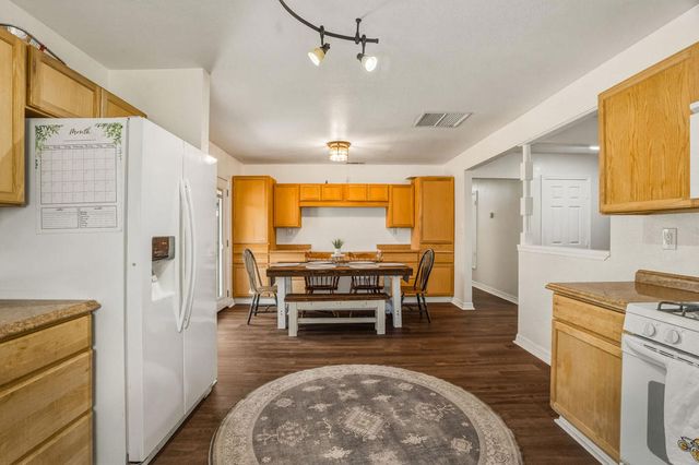 1035 W Hoffer Street, Banning, CA 92220