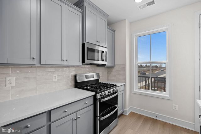 43406 FARRINGDON SQ, Broadlands, VA 20148