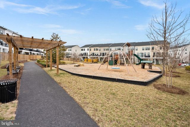 43406 FARRINGDON SQ, Broadlands, VA 20148