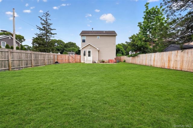 26 Richard Avenue, Islip Terrace, NY 11752