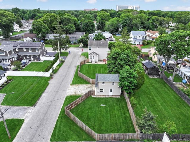 26 Richard Avenue, Islip Terrace, NY 11752
