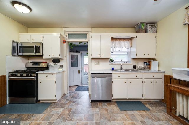 417 BROBST, Shillington, PA 19607