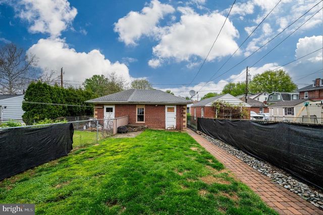 417 BROBST, Shillington, PA 19607