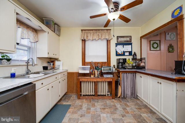 417 BROBST, Shillington, PA 19607