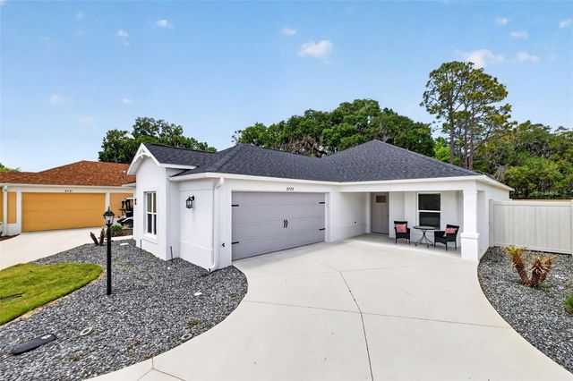 3725 SUGARBERRY LANE, The Villages, FL 32163