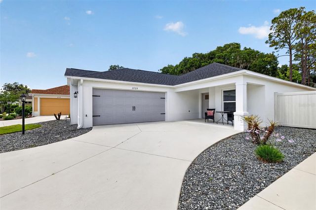 3725 SUGARBERRY LANE, The Villages, FL 32163