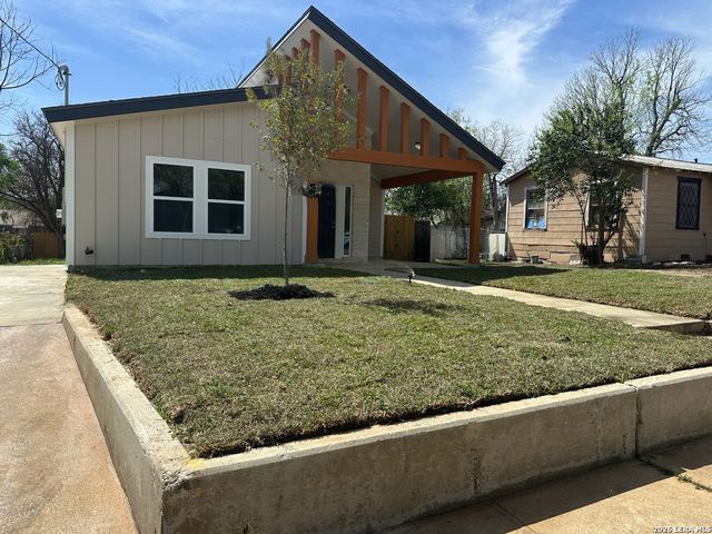 1722 N Center St, San Antonio, TX 78202