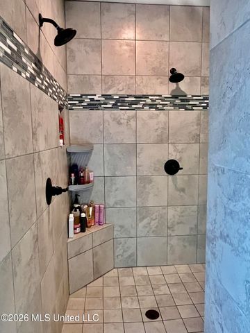 1593 Johnston Road, Hernando, MS 38632