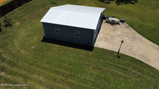 1593 Johnston Road, Hernando, MS 38632