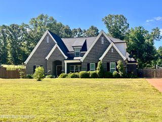 1593 Johnston Road, Hernando, MS 38632