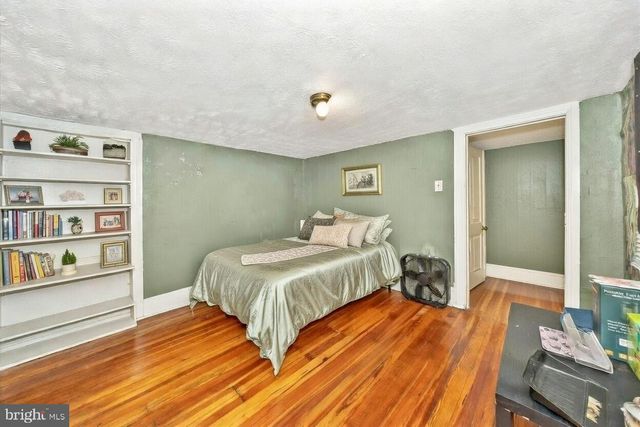 308 S RALEIGH ST, Martinsburg, WV 25401