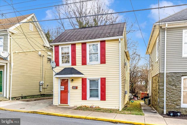 308 S RALEIGH ST, Martinsburg, WV 25401