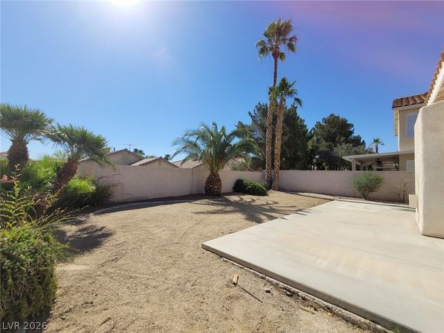 80 Tanglewood Drive, Henderson, NV 89012