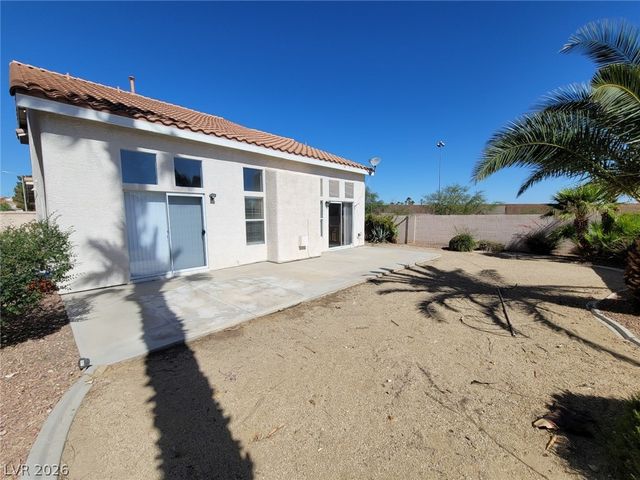 80 Tanglewood Drive, Henderson, NV 89012