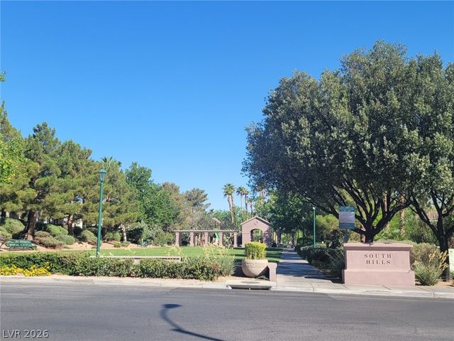 80 Tanglewood Drive, Henderson, NV 89012