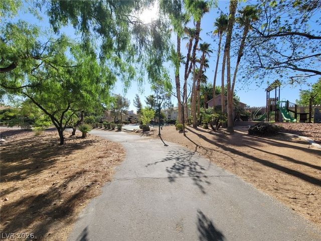 80 Tanglewood Drive, Henderson, NV 89012