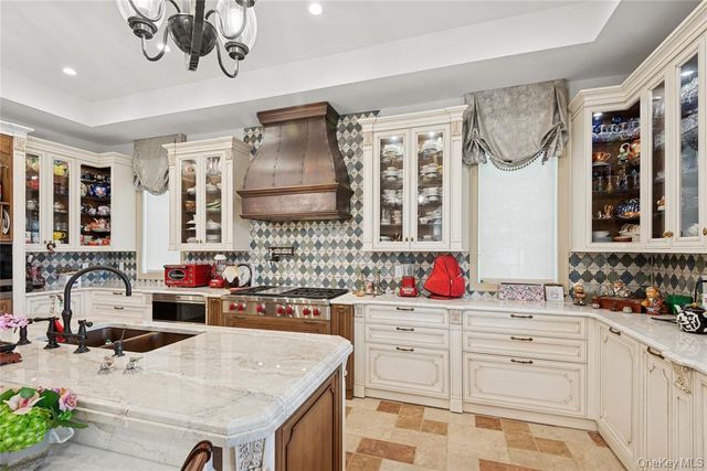 1190 Harbor Road, Hewlett Harbor, NY 11557