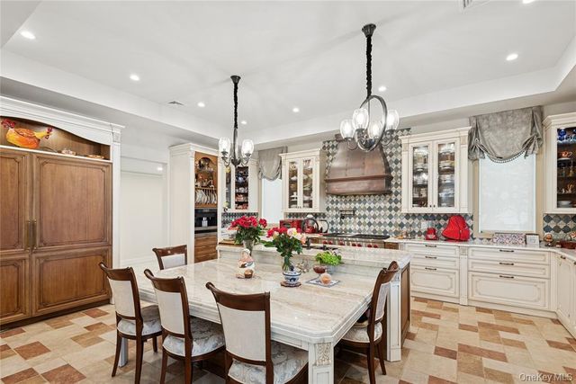 1190 Harbor Road, Hewlett Harbor, NY 11557
