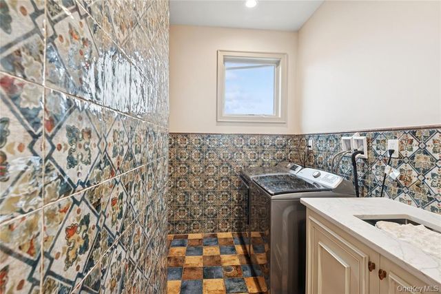 1190 Harbor Road, Hewlett Harbor, NY 11557