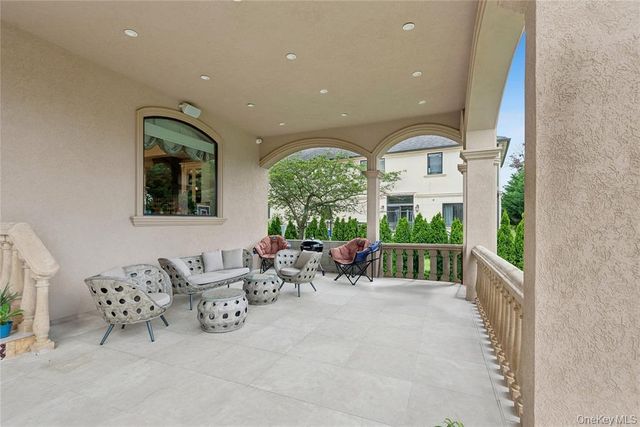 1190 Harbor Road, Hewlett Harbor, NY 11557