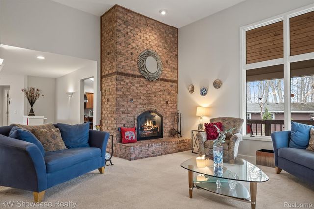 3510 Sutton Lane, Commerce Charter Township, MI 48390