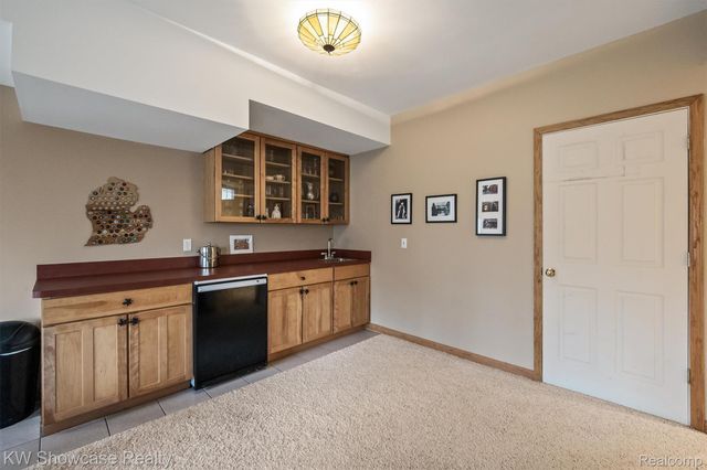 3510 Sutton Lane, Commerce Charter Township, MI 48390