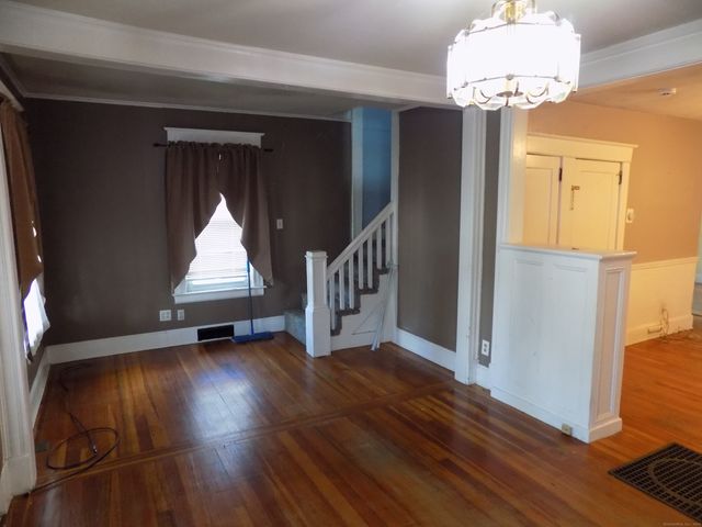 33 Atkins Avenue, Bristol, CT 06010