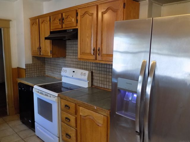 33 Atkins Avenue, Bristol, CT 06010