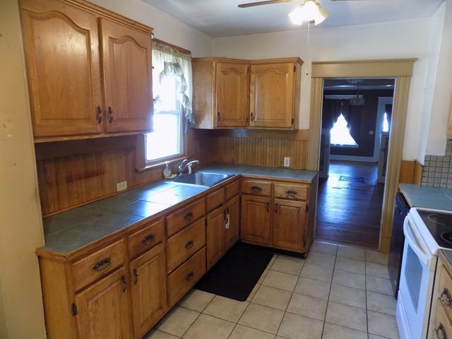33 Atkins Avenue, Bristol, CT 06010