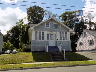 33 Atkins Avenue, Bristol, CT 06010