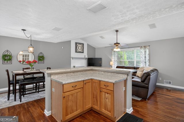141 King Charles Road, Dallas, GA 30157