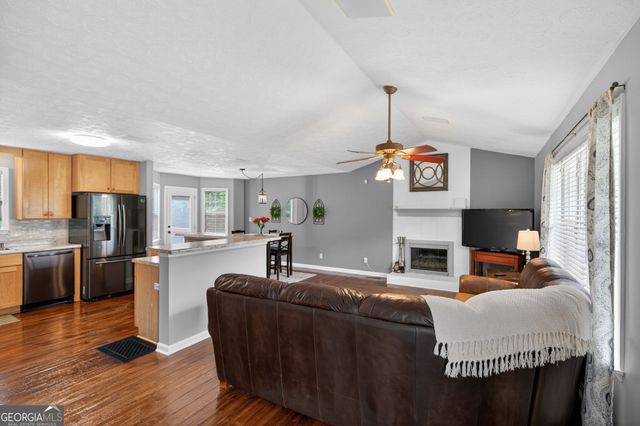 141 King Charles Road, Dallas, GA 30157