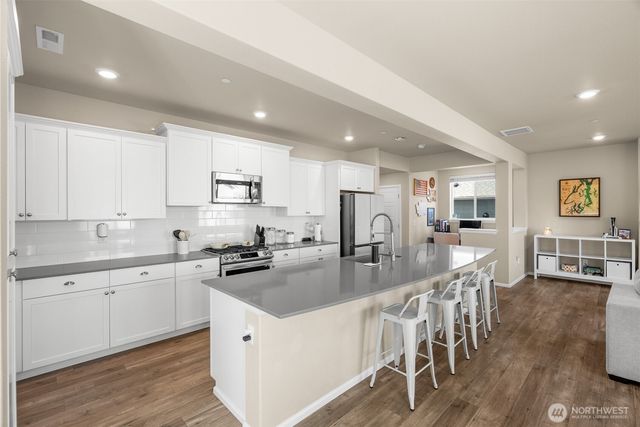 930 Timberline Avenue, Bremerton, WA 98312