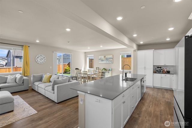 930 Timberline Avenue, Bremerton, WA 98312