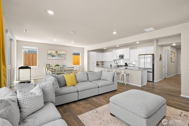 930 Timberline Avenue, Bremerton, WA 98312