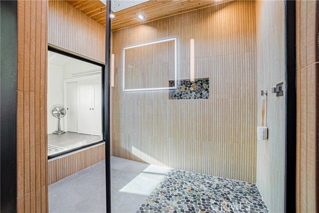 1906 Grant Avenue E, Redondo Beach, CA 90278