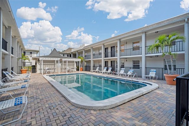 5221 BAYSHORE BOULEVARD 51, Tampa, FL 33611