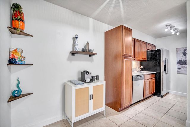 5221 BAYSHORE BOULEVARD 51, Tampa, FL 33611