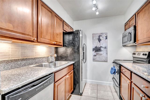 5221 BAYSHORE BOULEVARD 51, Tampa, FL 33611